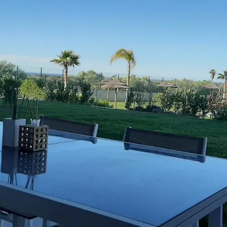 Apartmán Con Jardin En *